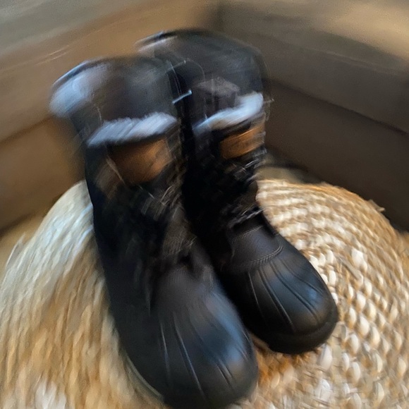 Boots - Picture 3 of 3